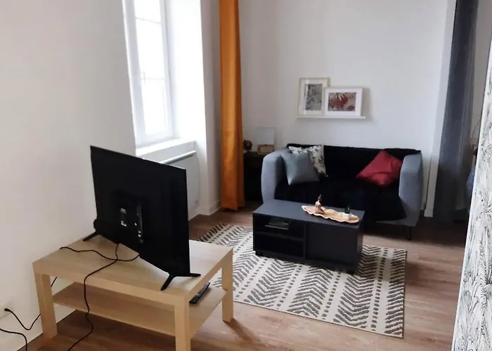 Appartement Bouga inville Vue sur mer et château