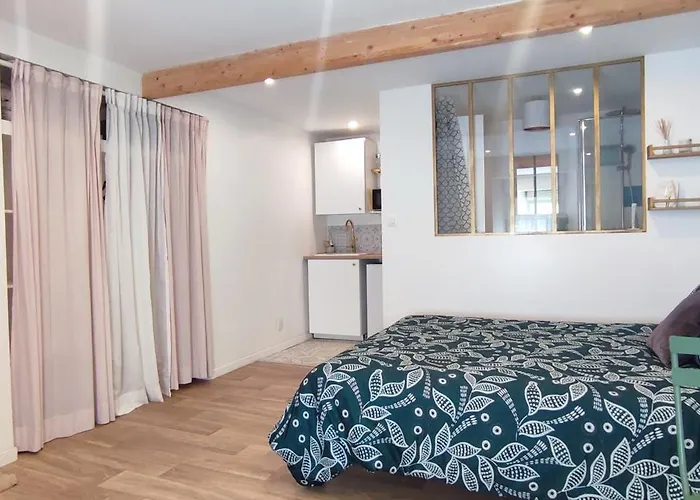 Charmants studios proches port&plage